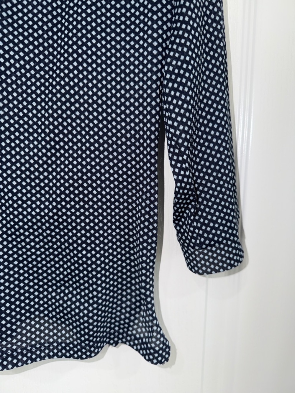 The Limited Navy and White Polka Dot sheer 3/4 Blouse size small y2k - Picture 2 of 6